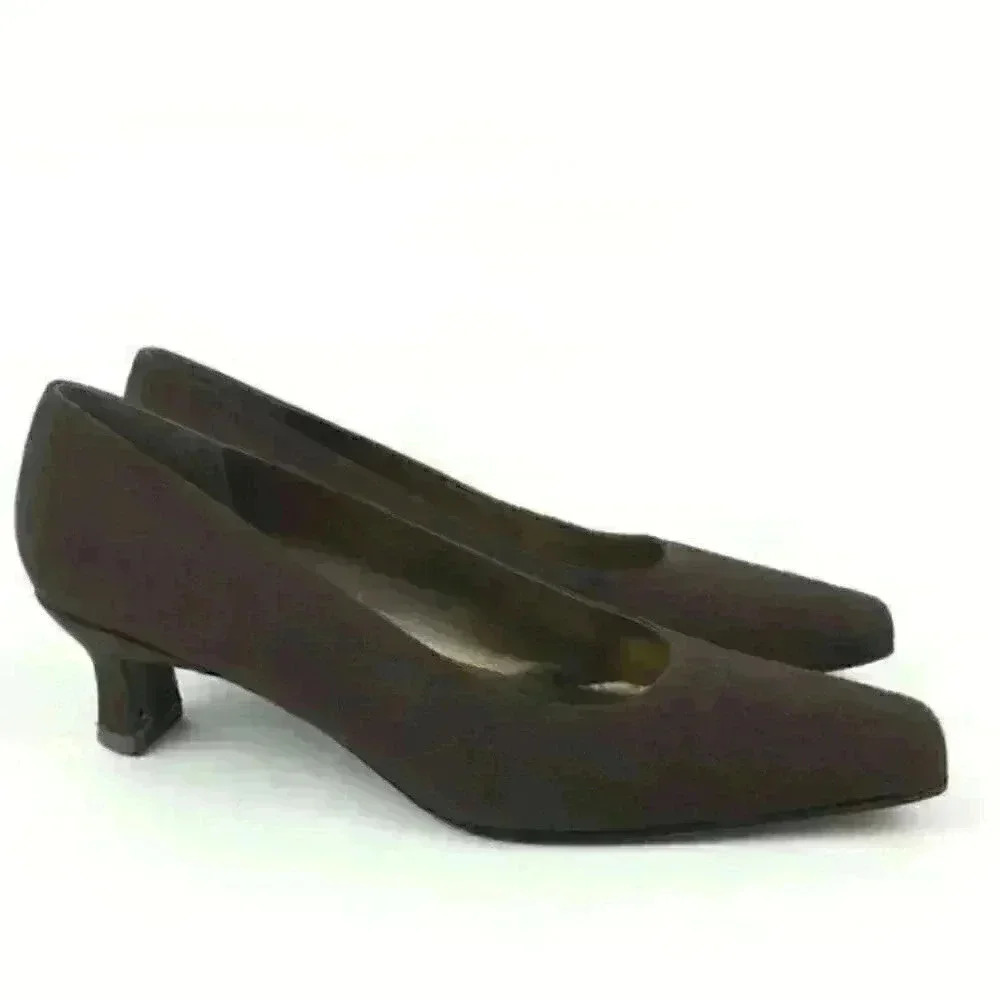 Stuart Weitzman Heels Size 8.5 AAA Leather soles